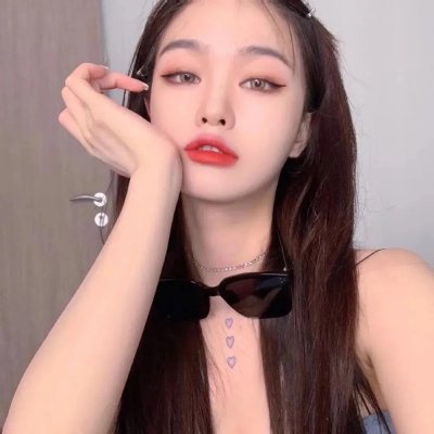 美女荒野逃亡
